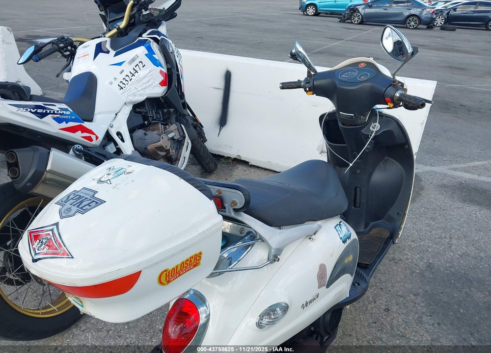 2008 FLYSCOOTERS II BELLO VIN: L5YTCKPA081207114
