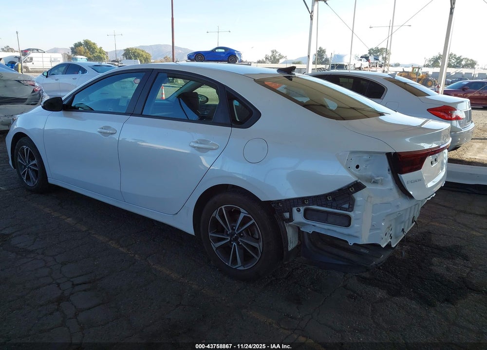 2024 KIA FORTE LXS VIN: 3KPF24AD4RE802892