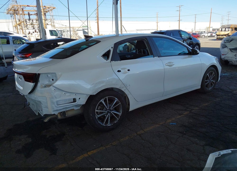 2024 KIA FORTE LXS VIN: 3KPF24AD4RE802892