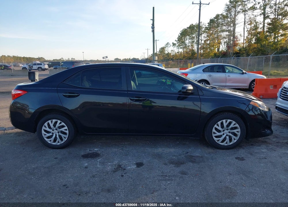 2018 TOYOTA COROLLA LE VIN: 2T1BURHE8JC058446