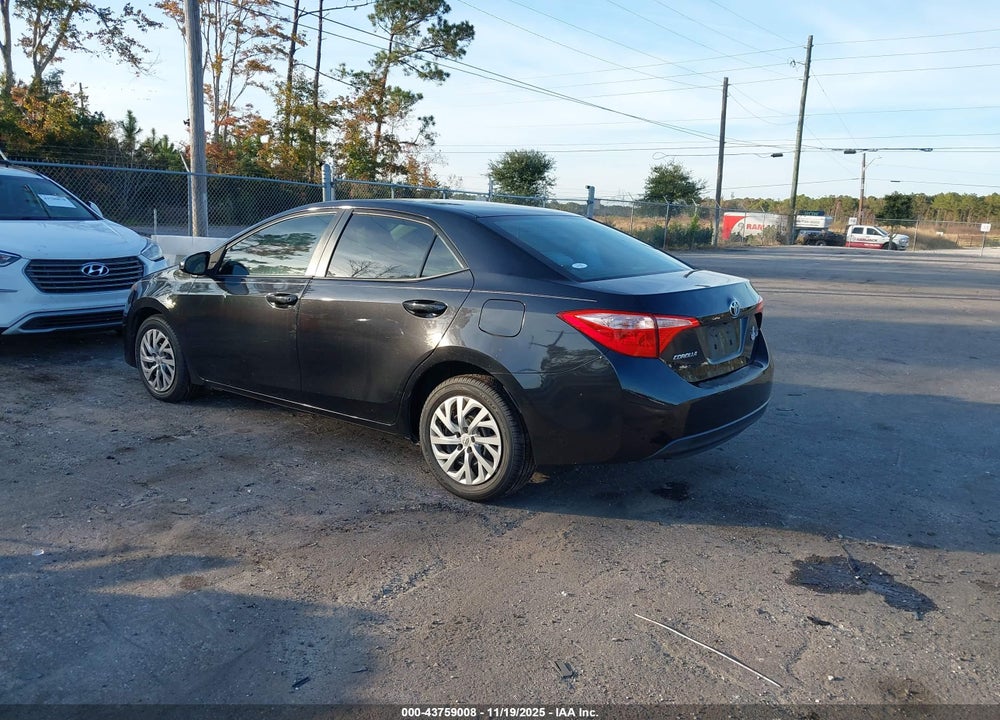 2018 TOYOTA COROLLA LE VIN: 2T1BURHE8JC058446