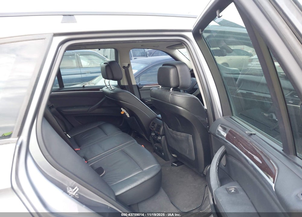 2011 BMW X5 XDRIVE35I/XDRIVE35I PREMIUM/XDRIVE35I SPORT ACTIVITY VIN: 5UXZV4C53BL416213