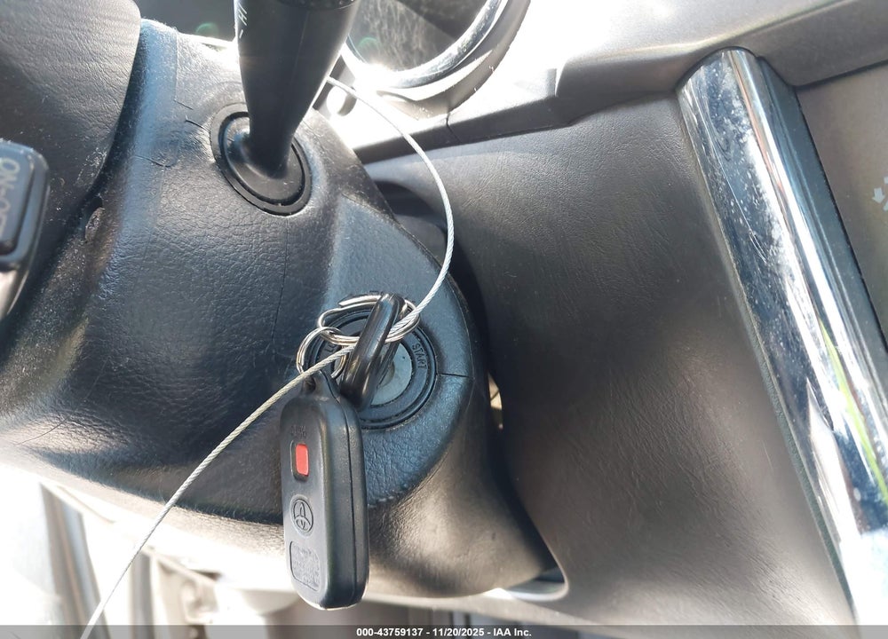 2006 TOYOTA MATRIX VIN: 2T1LR32EX6C557946