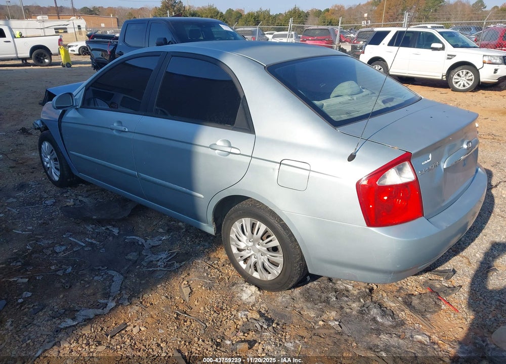 2004 KIA SPECTRA EX/LX VIN: KNAFE122445018684