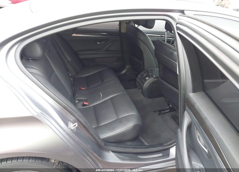 2013 BMW 535I XDRIVE VIN: WBAFU7C57DDU72626