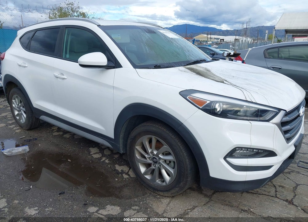 2018 HYUNDAI TUCSON SEL VIN: KM8J3CA4XJU727845