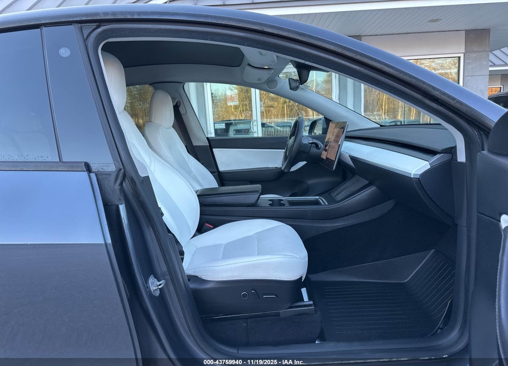2021 TESLA MODEL Y VIN: 5YJYGAEE3MF144318