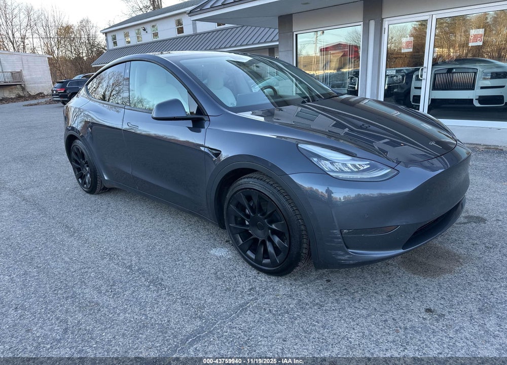 2021 TESLA MODEL Y VIN: 5YJYGAEE3MF144318