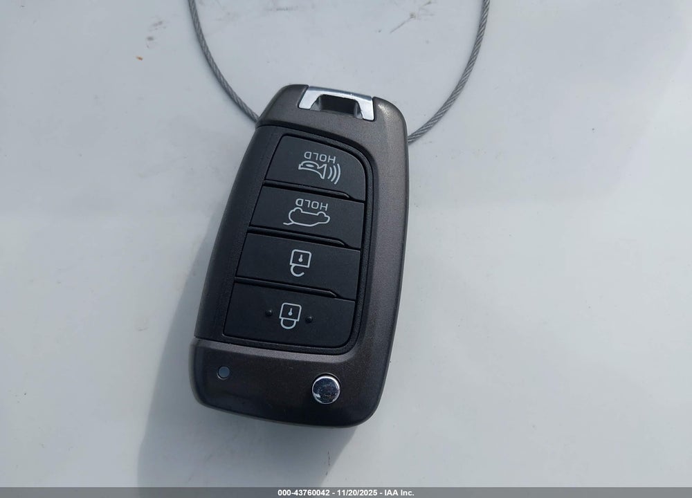 2019 HYUNDAI SANTA FE VIN: 5NMS2CAD6KH086729
