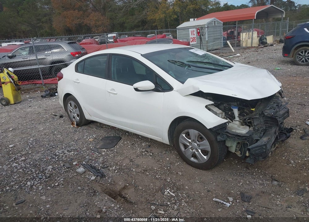 2017 KIA FORTE LX VIN: 3KPFK4A77HE038917
