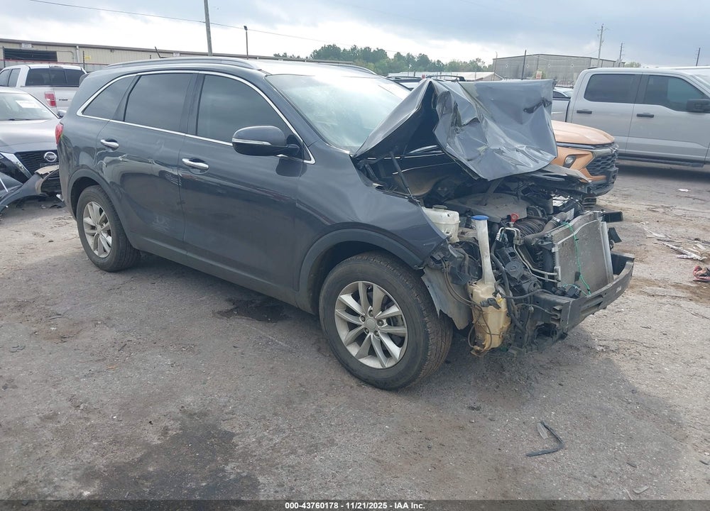 2017 KIA SORENTO LX VIN: 5XYPG4A3XHG285158