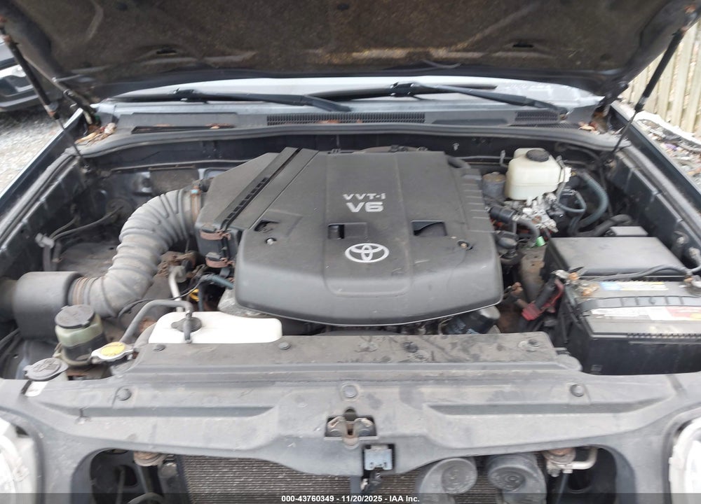2005 TOYOTA 4RUNNER SR5 V6 VIN: JTEBU14R658043659