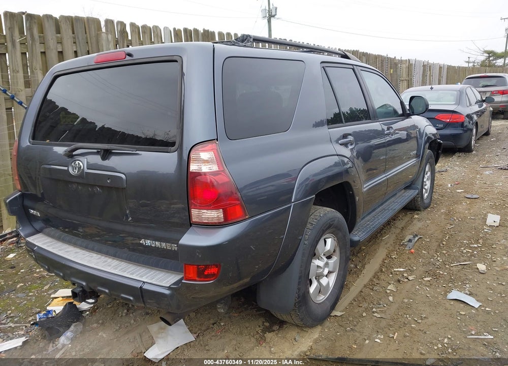 2005 TOYOTA 4RUNNER SR5 V6 VIN: JTEBU14R658043659