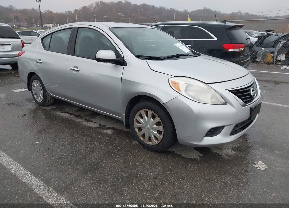 2014 NISSAN VERSA 1.6 SV VIN: 3N1CN7AP8EL826322