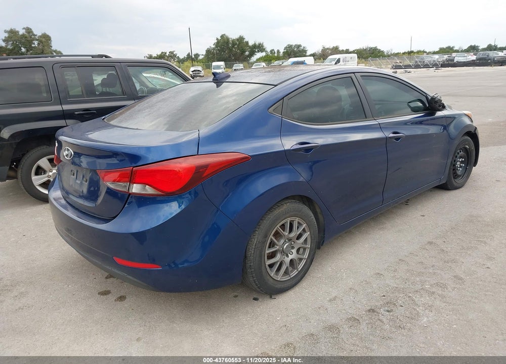 2016 HYUNDAI ELANTRA SE VIN: 5NPDH4AE1GH716950