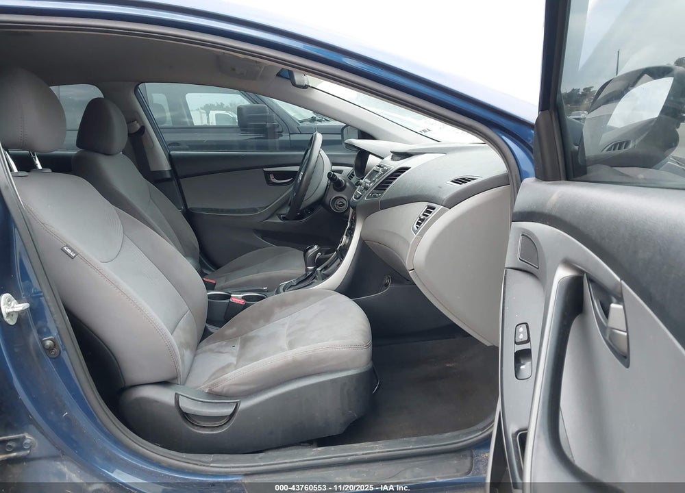 2016 HYUNDAI ELANTRA SE VIN: 5NPDH4AE1GH716950