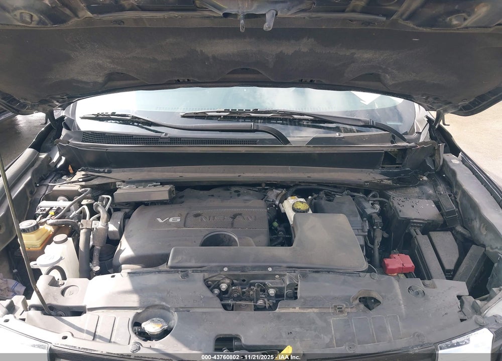 2018 NISSAN PATHFINDER SL VIN: 5N1DR2MN0JC620268