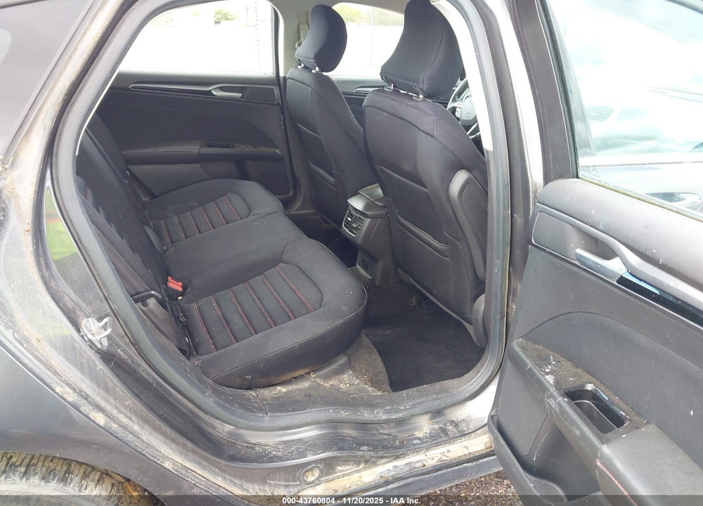 2015 FORD FUSION SE VIN: 3FA6P0T97FR207225