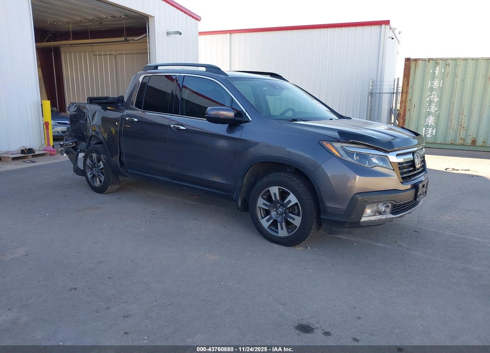 2019 HONDA RIDGELINE RTL-E VIN: 5FPYK3F74KB005037