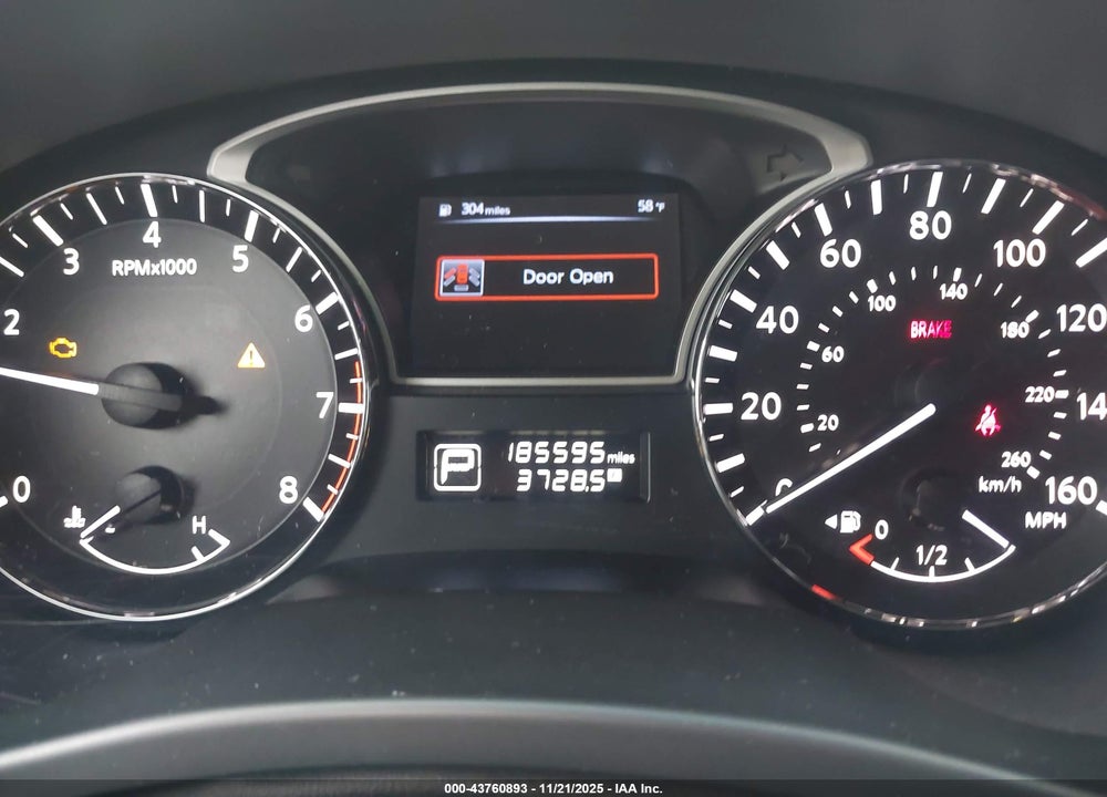 2014 NISSAN PATHFINDER SL VIN: 5N1AR2MN4EC621173