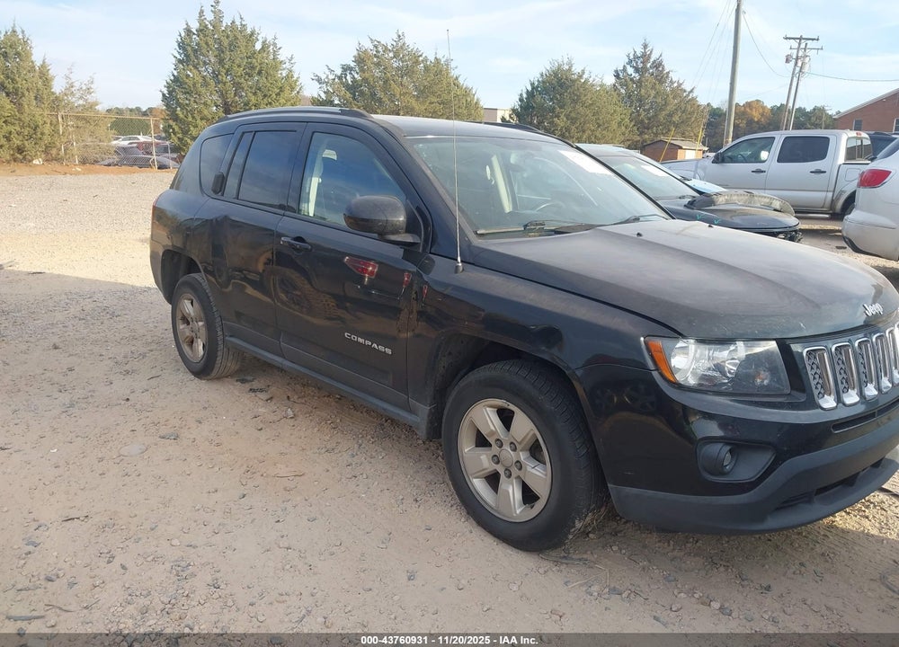2017 JEEP COMPASS LATITUDE FWD VIN: 1C4NJCEAXHD151583