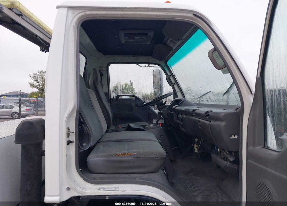 2001 ISUZU NPR VIN: JALB4B14317001287
