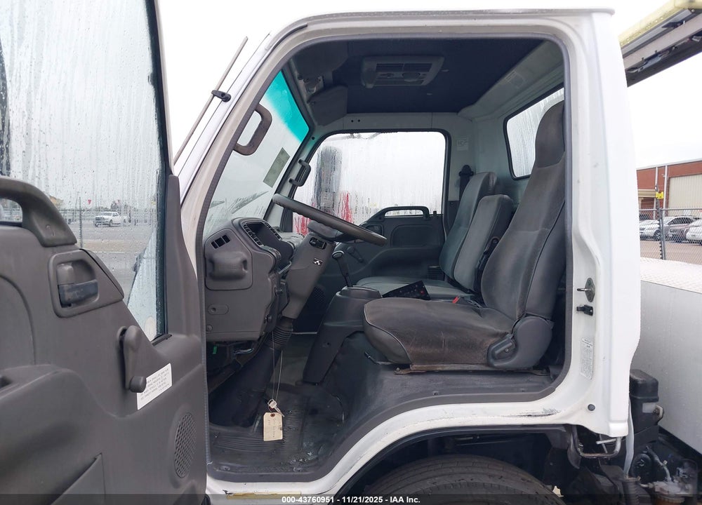 2001 ISUZU NPR VIN: JALB4B14317001287
