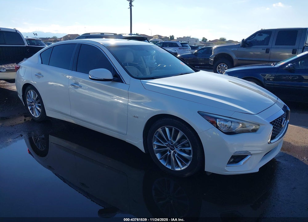 2018 INFINITI Q50 3.0T LUXE VIN: JN1EV7AP1JM356837