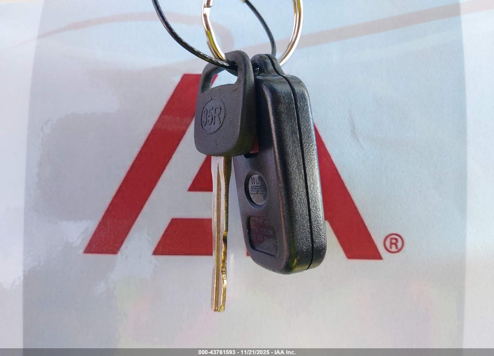 2000 TOYOTA CAMRY LE V6 VIN: JT2BF28K4Y0250919
