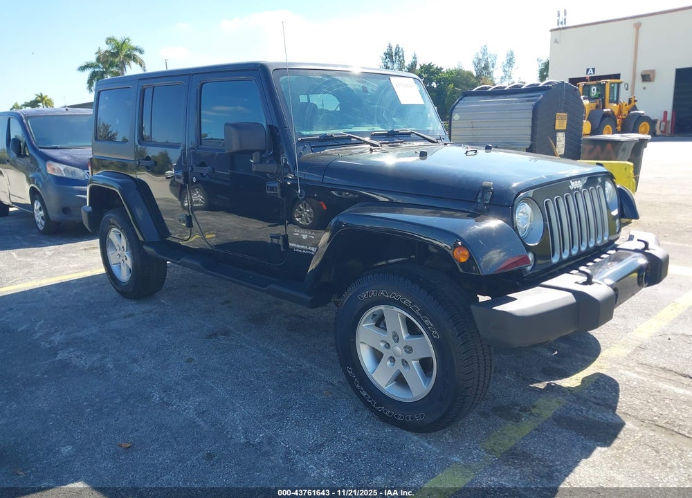 2018 JEEP WRANGLER JK UNLIMITED SAHARA VIN: 1C4BJWEG8JL913796