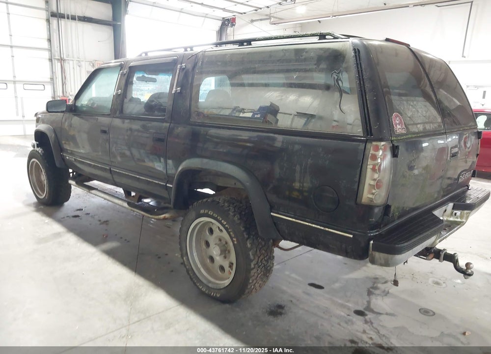 1994 CHEVROLET SUBURBAN K1500 VIN: 1GNFK16K7RJ324693