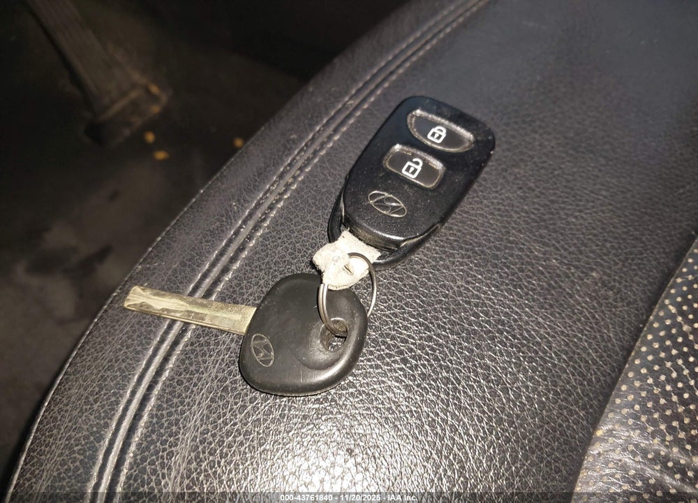 2012 HYUNDAI TUCSON VIN: KM8JU3AC5CU344273