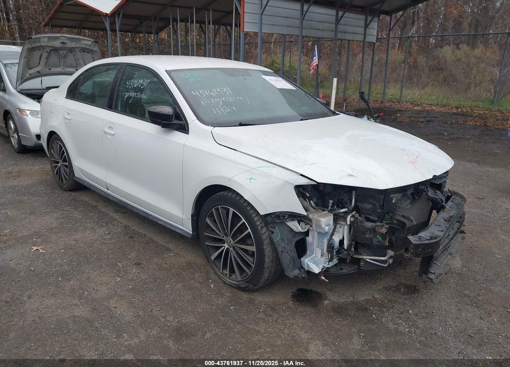 2017 VOLKSWAGEN JETTA 1.8T SPORT VIN: 3VWD17AJ6HM338667