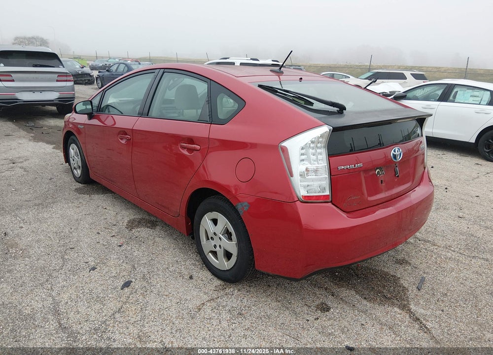 2011 TOYOTA PRIUS TWO VIN: JTDKN3DU5B0324847