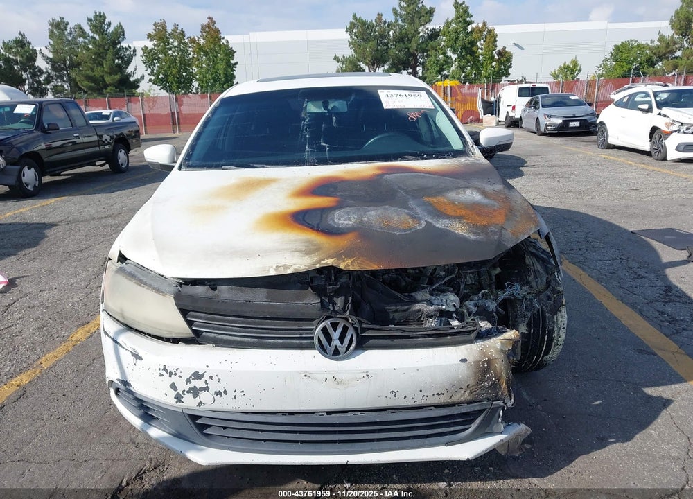 2012 VOLKSWAGEN JETTA 2.5L SE VIN: 3VWDP7AJ4CM398163