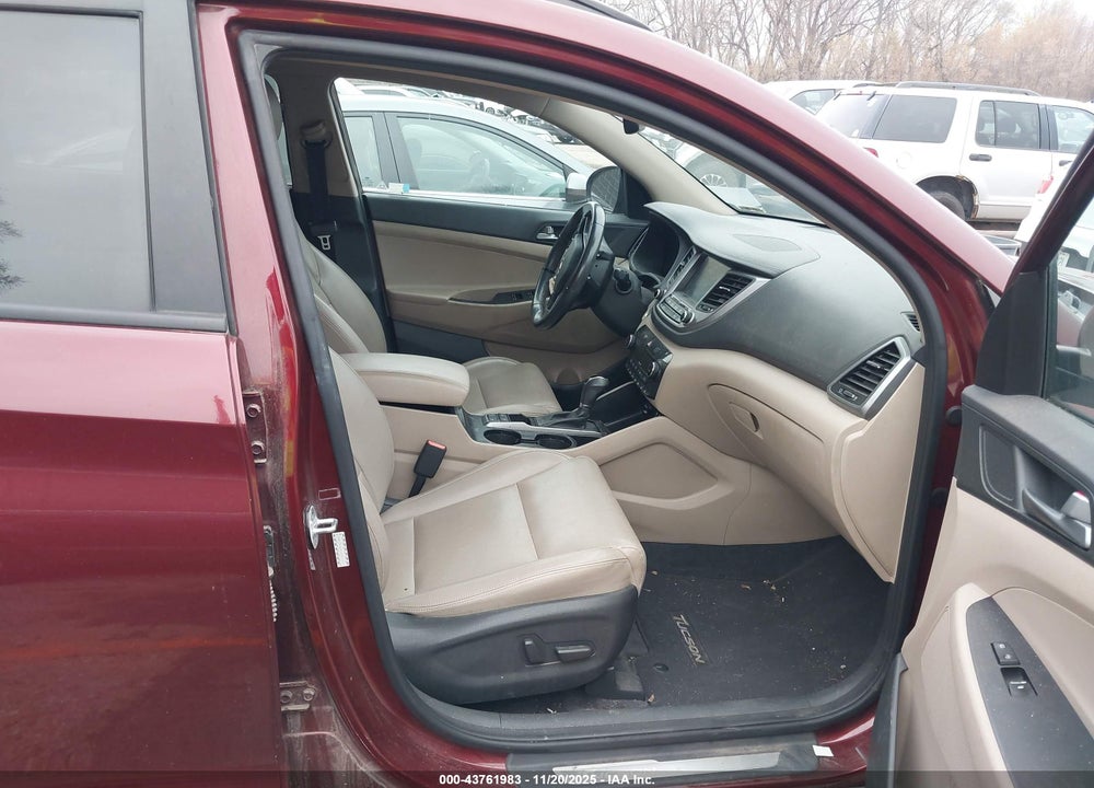 2016 HYUNDAI TUCSON LIMITED VIN: KM8J3CA22GU201135