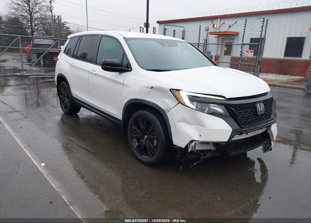 2021 HONDA PASSPORT AWD SPORT VIN: 5FNYF8H27MB001885