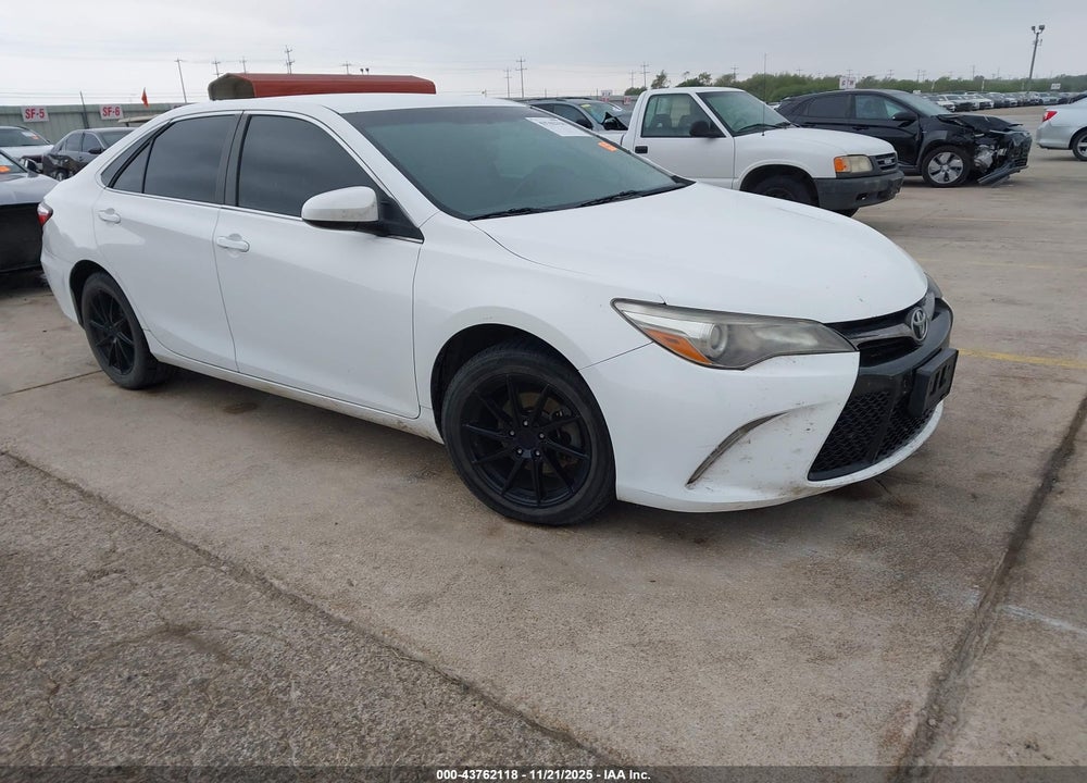 2015 TOYOTA CAMRY SE VIN: 4T1BF1FK1FU077186