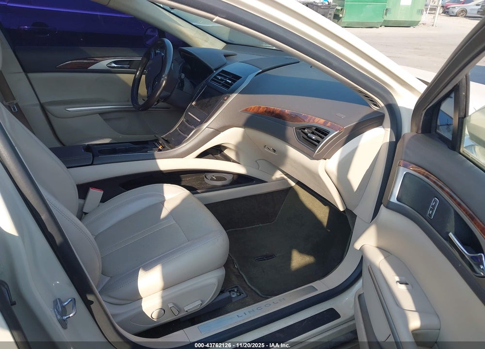 2016 LINCOLN MKZ VIN: 3LN6L2J94GR611830