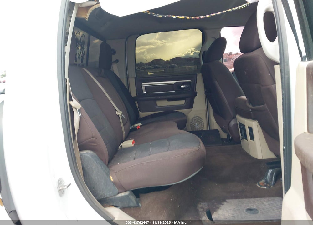 2015 RAM 1500 VIN: 1C6RR7LT1FS749521