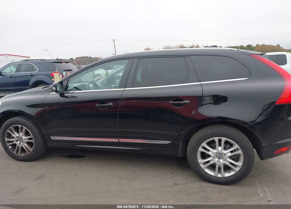 2016 VOLVO XC60 T5 DRIVE-E PREMIER VIN: YV440MDK8G2823016