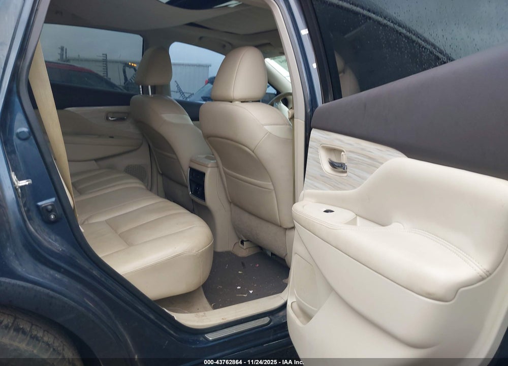 2015 NISSAN MURANO PLATINUM VIN: 5N1AZ2MG2FN212693