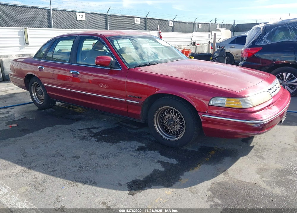 1995 FORD CROWN VICTORIA LX VIN: 2FALP74W0SX166268