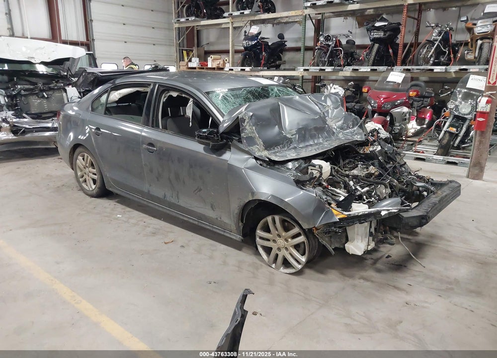 2018 VOLKSWAGEN JETTA 1.4T S VIN: 3VW2B7AJ7JM233887
