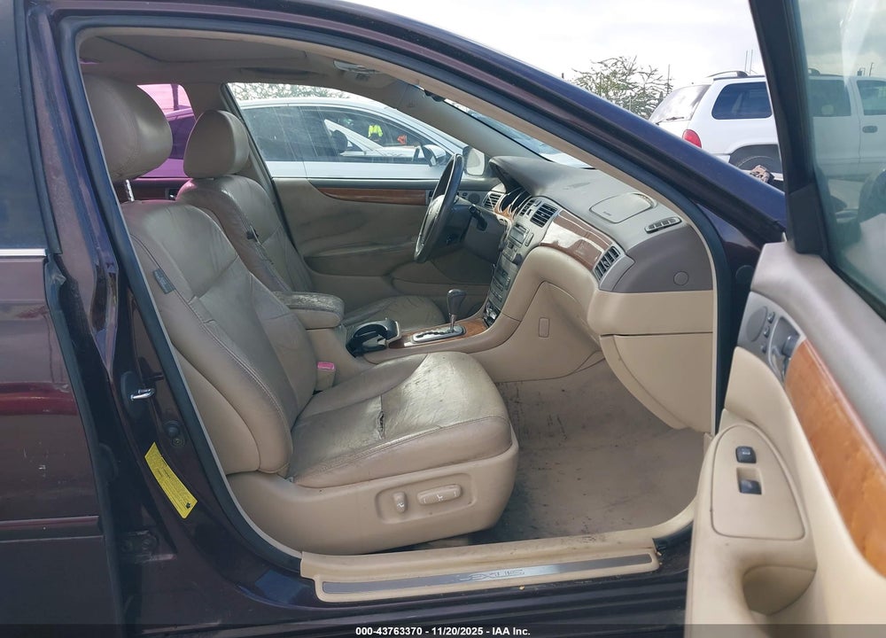 2005 LEXUS ES 330 VIN: JTHBA30G455126763