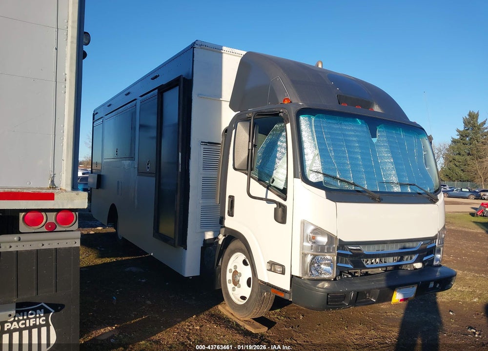 2017 ISUZU NRR DSL REG AT VIN: JALE5W163H7303675