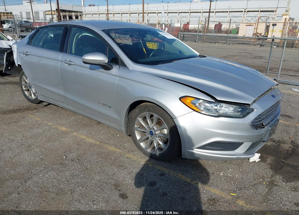 2017 FORD FUSION HYBRID SE VIN: 3FA6P0LUXHR323705