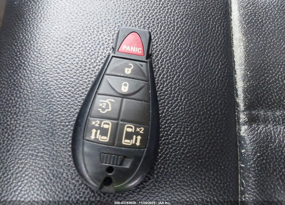 2014 CHRYSLER TOWN & COUNTRY TOURING VIN: 2C4RC1BG0ER317725