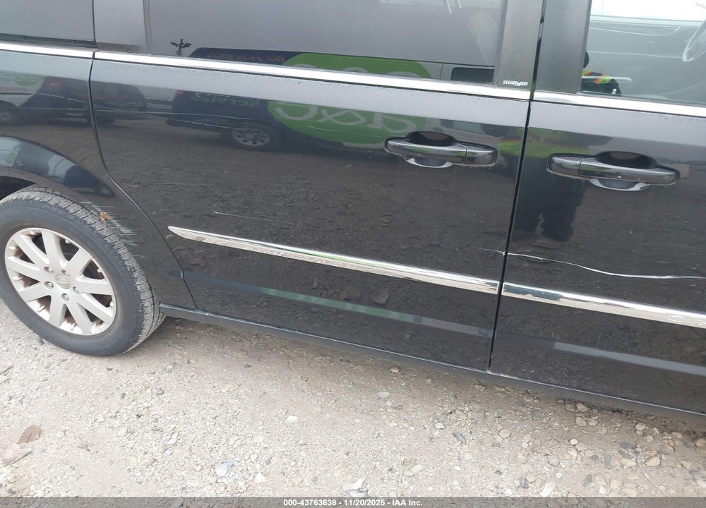 2014 CHRYSLER TOWN & COUNTRY TOURING VIN: 2C4RC1BG0ER317725