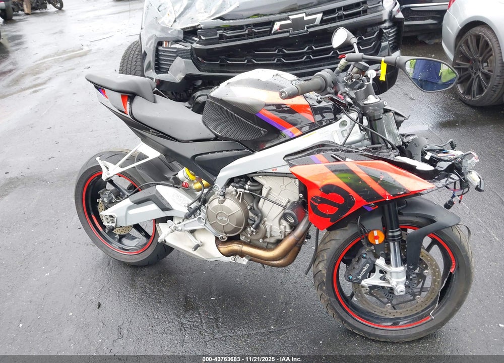 2023 APRILIA TUONO 660 FACTORY VIN: ZD4KSUM04PS000638